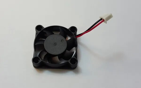 Вентилятор охлаждения экструдера для 3D принтера FlashForge Dreamer (030032002)
